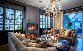 Frost Boutique Hotel
